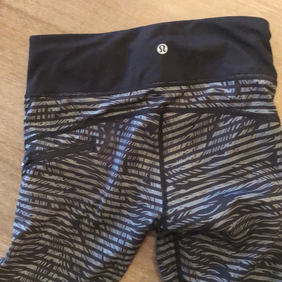 NWOT Lululemon striped leggings - Picture 3 of 3